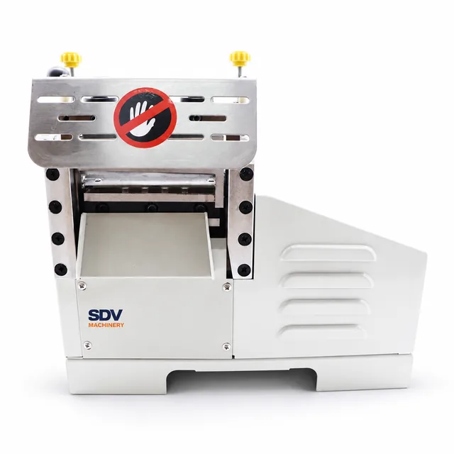 Automatic Cloth Tape Cutting Machine - Cold Knife